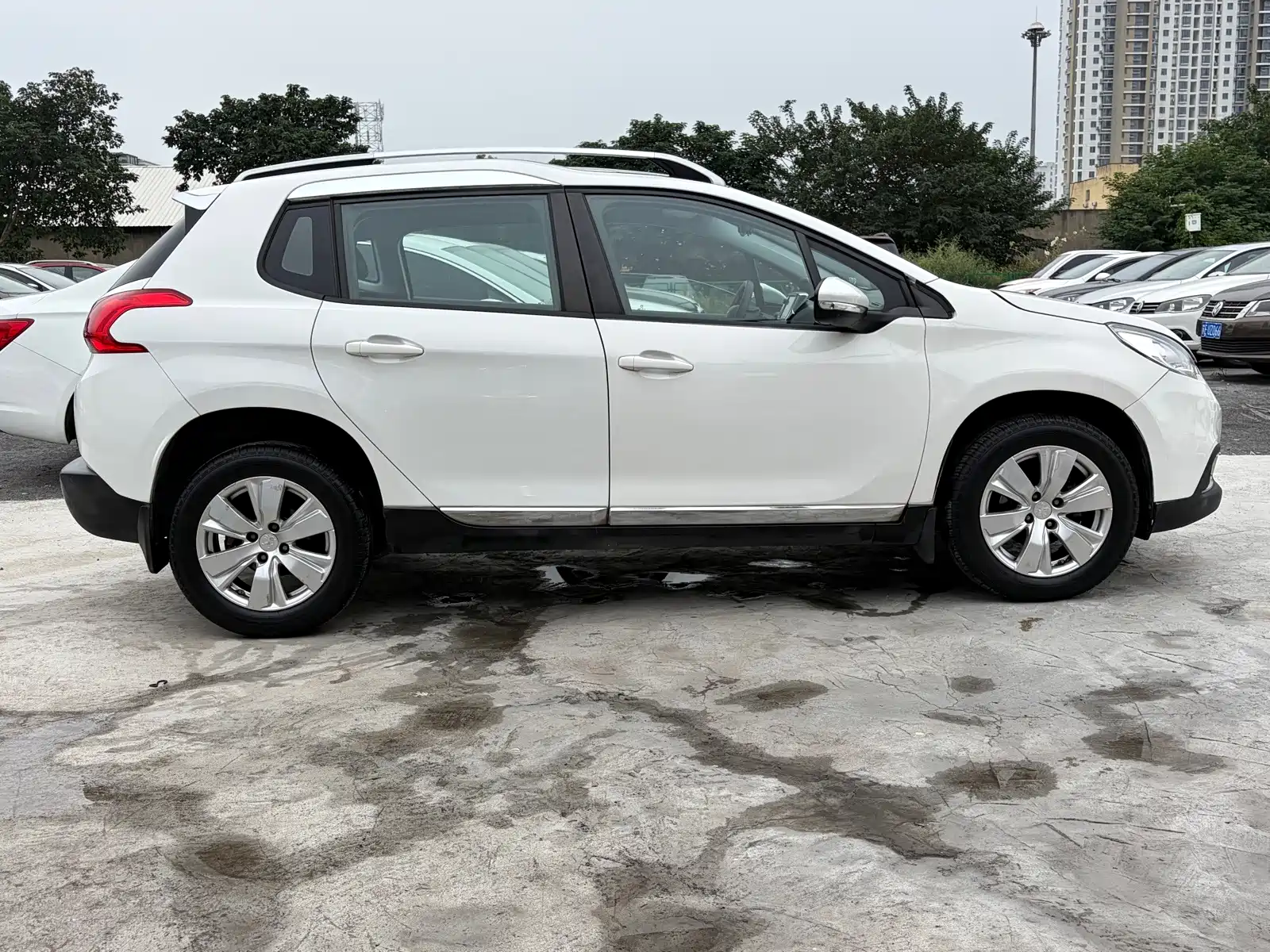 Photo 4 - Peugeot 2008