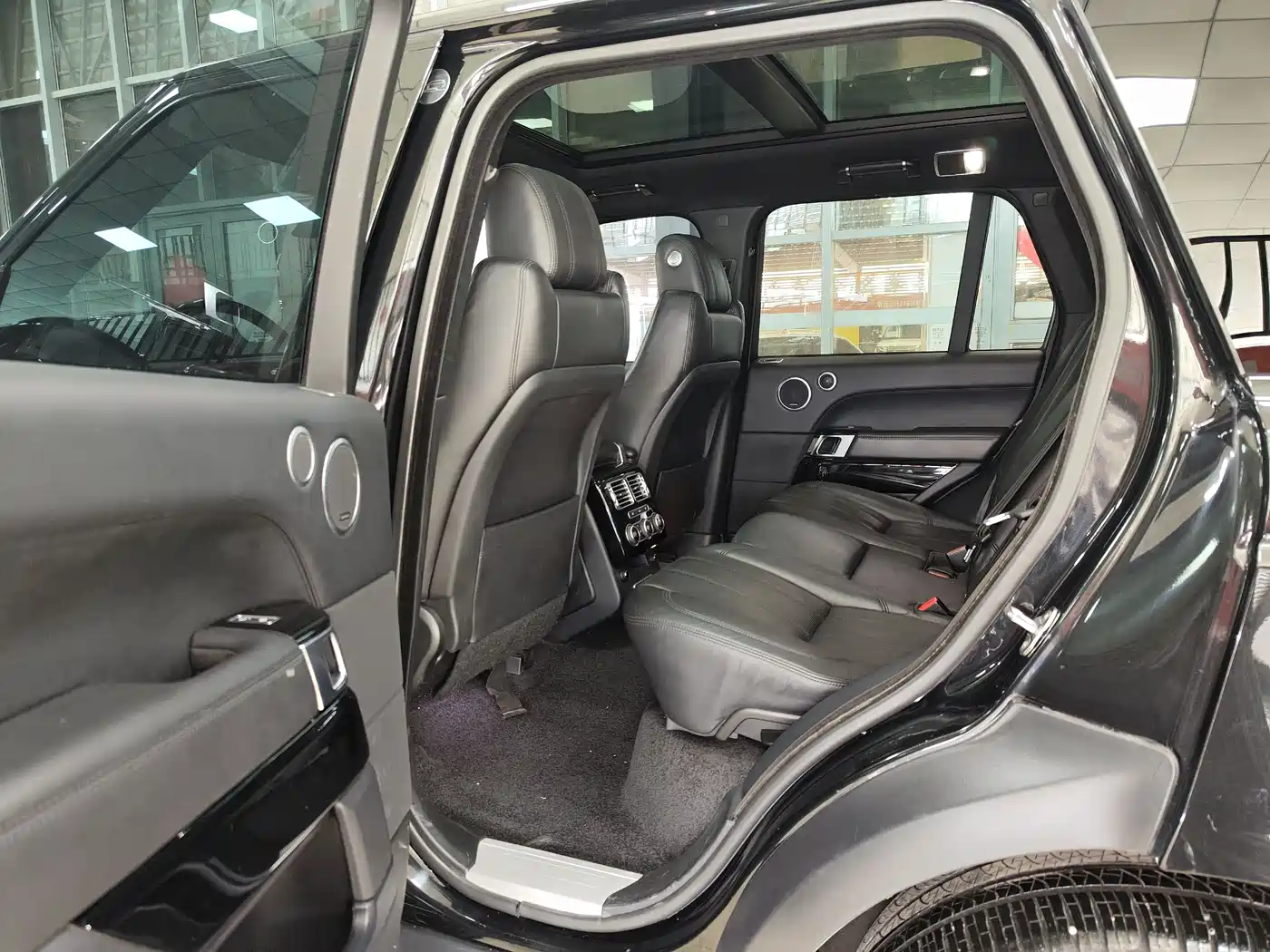 Land Rover Range Rover 2016 3.0 SC V6 Vogue фото 6