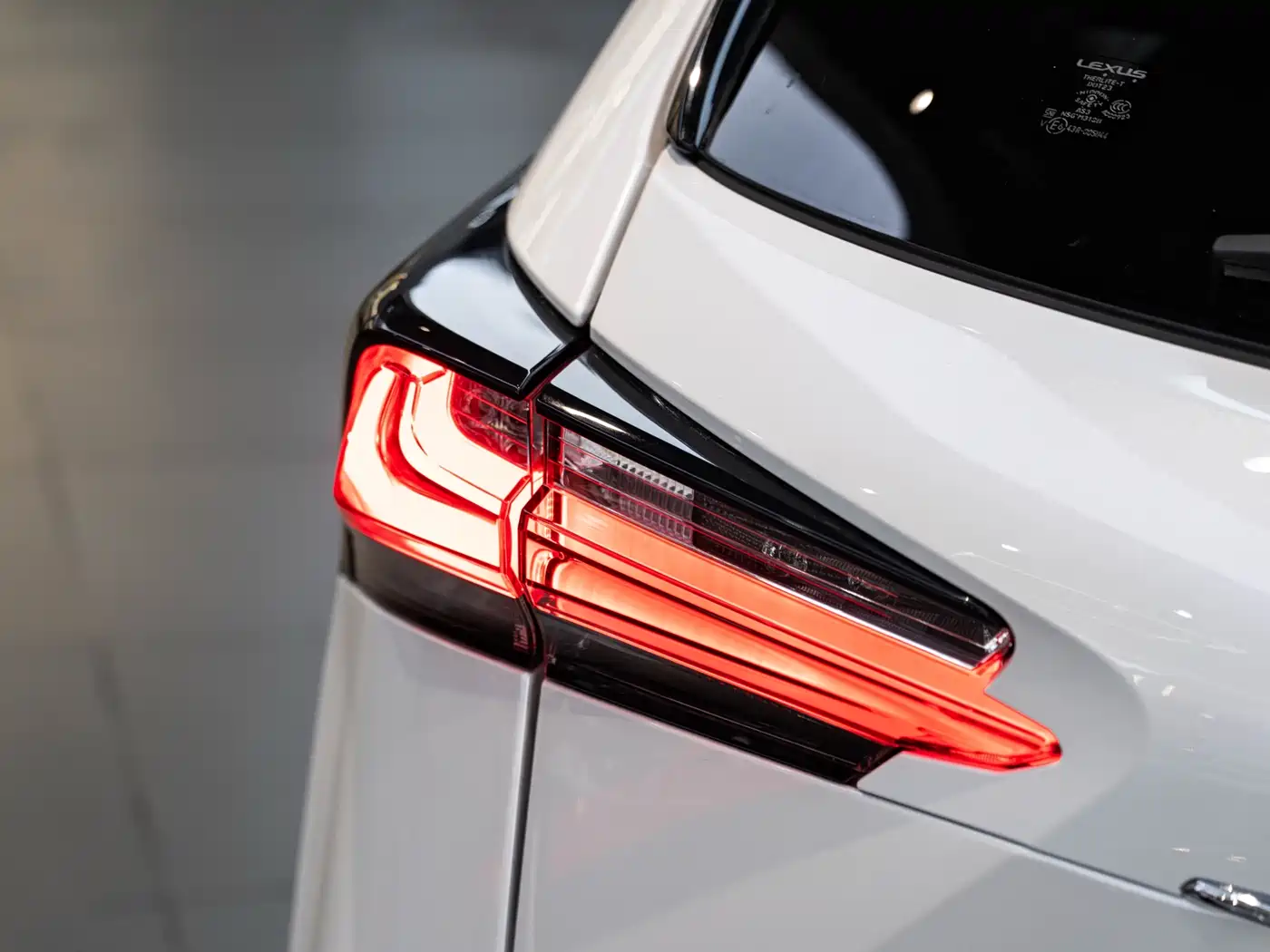 Lexus NX 2015 200t AWD F Sport фото 7