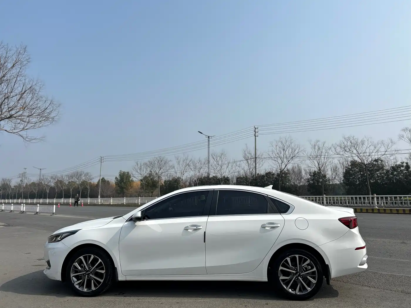 Kia K3 2021 1.5L CVT Fashion Edition фото 2