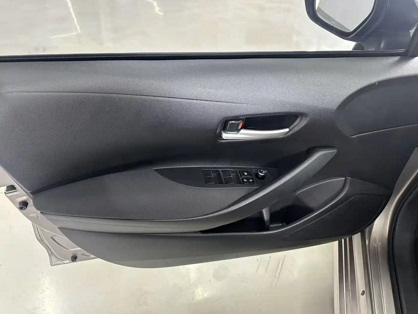 Toyota Corolla 2021 1.2T S-CVT Elite PLUS Edition фото 12