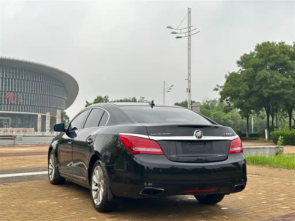 Buick LaCrosse 2013 2.4L SIDI Elite Comfort фото 6