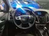 Фото 11 - Ford Focus