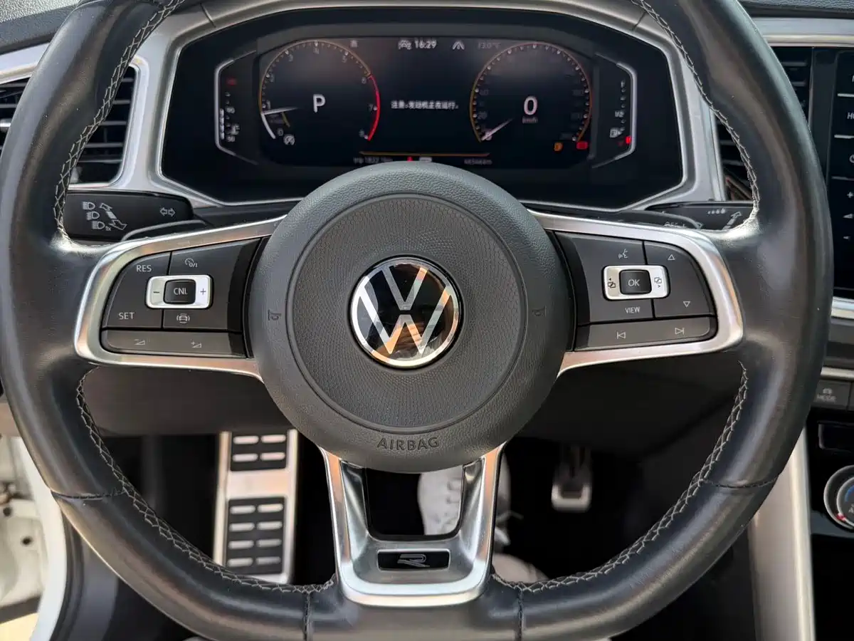Volkswagen T-ROC 2021 280TSI DSG 2WD R-Line Pro Connected фото 6