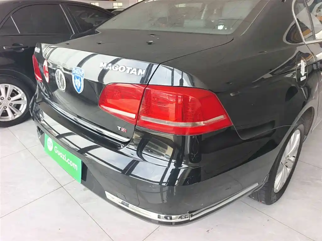 Volkswagen Magotan 2015 Facelift 1.8TSI Luxury фото 8