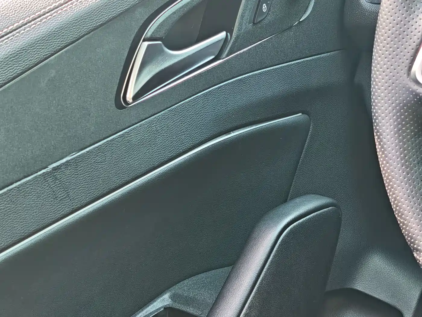 Hongqi H5 2019 30TD Style Edition фото 16