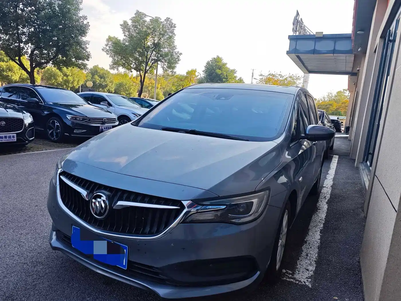 Buick GL6 2018 2018 18T 6-Seater Luxury