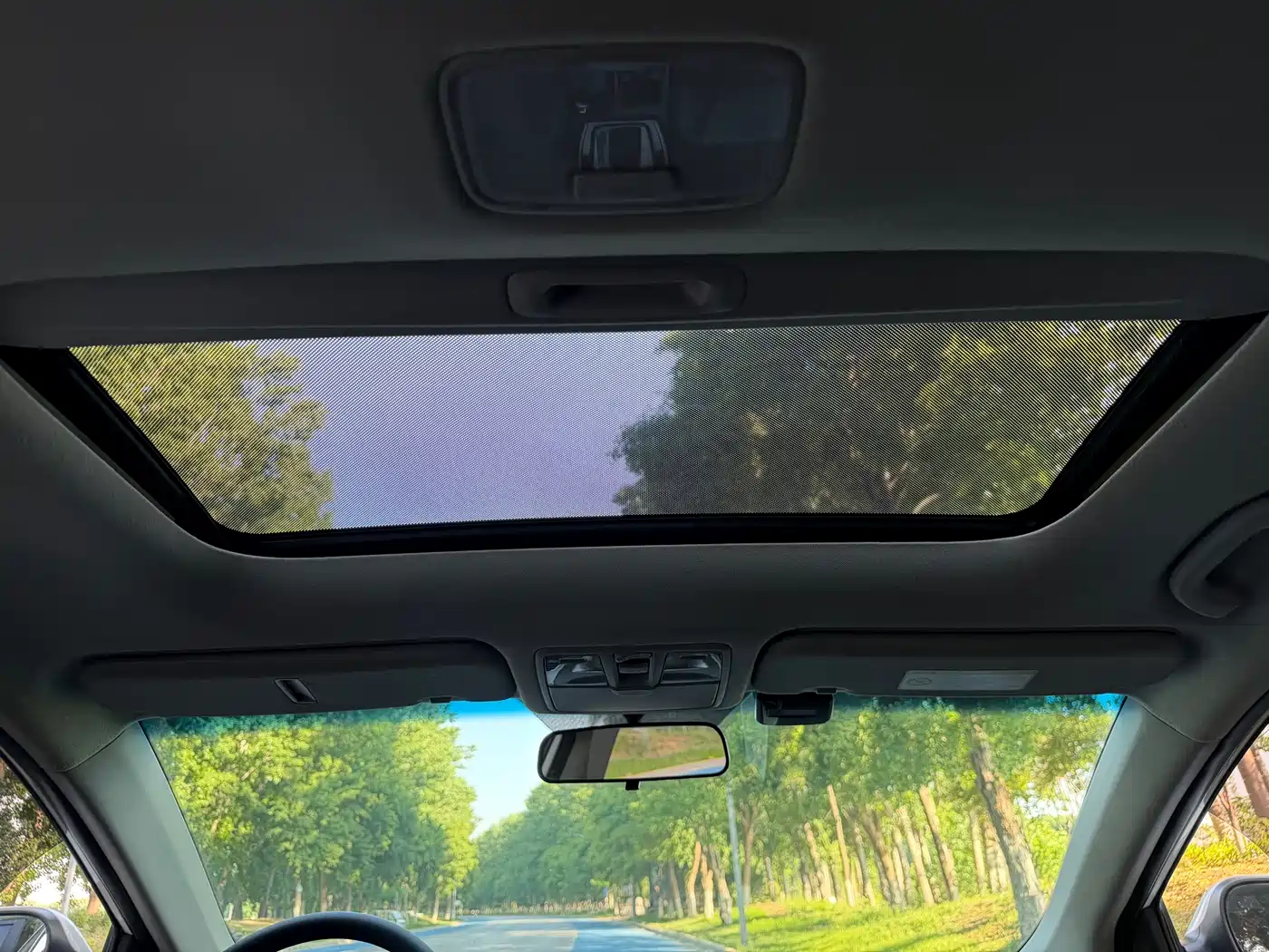 Hyundai Langdong 2015 1.6L Auto Premium фото 17