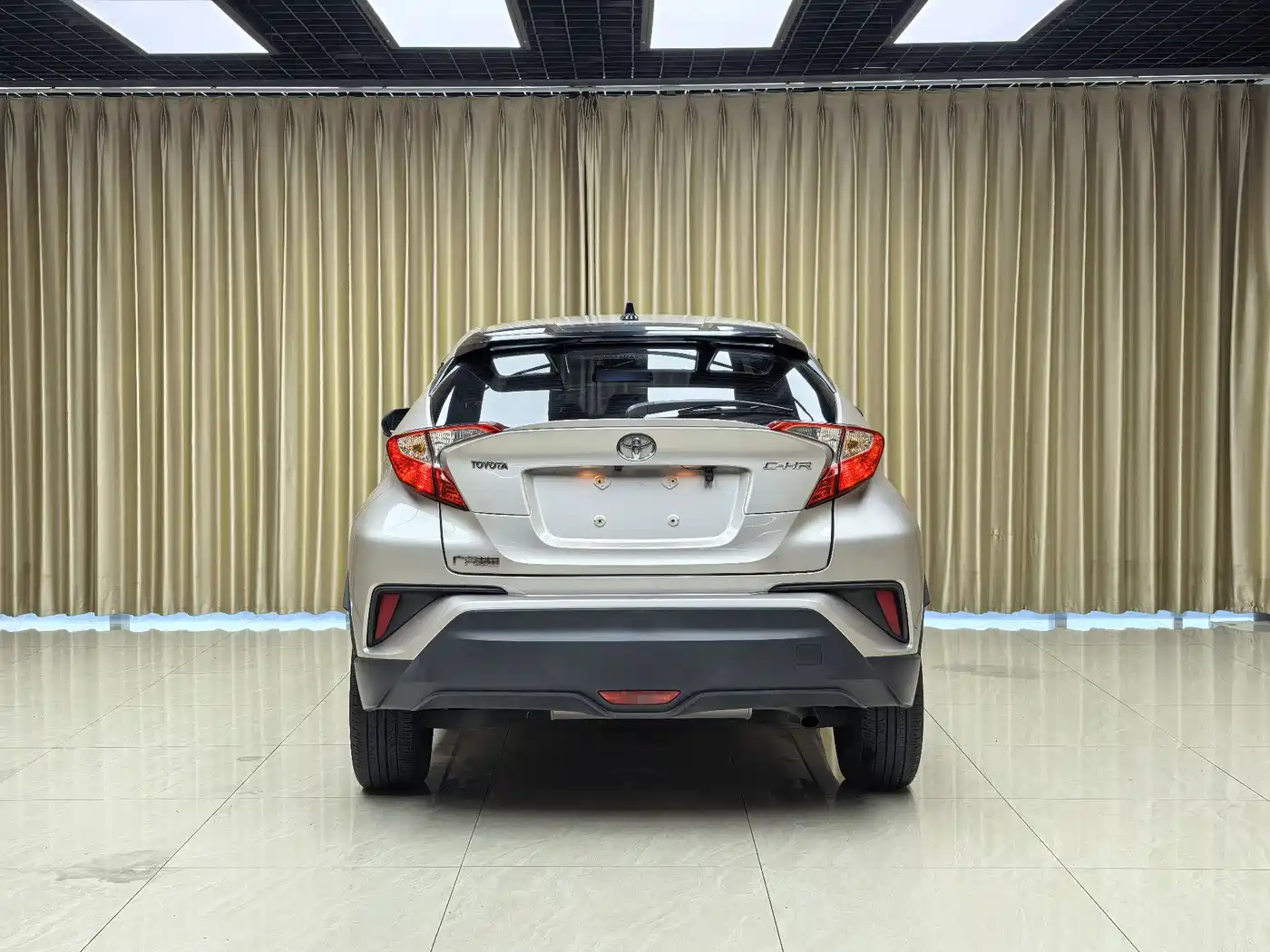 Toyota C-HR 2020 Model 2.0L Comfort фото 23