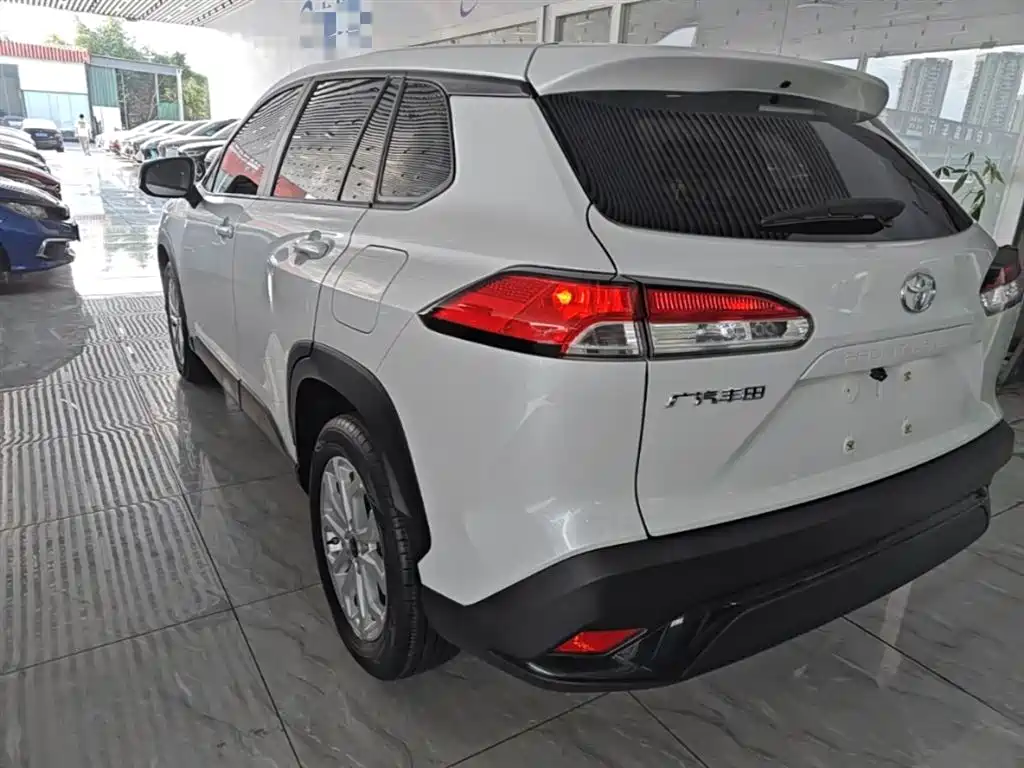 Toyota Frontlander 2023 2.0L CVT Elite Edition фото 5