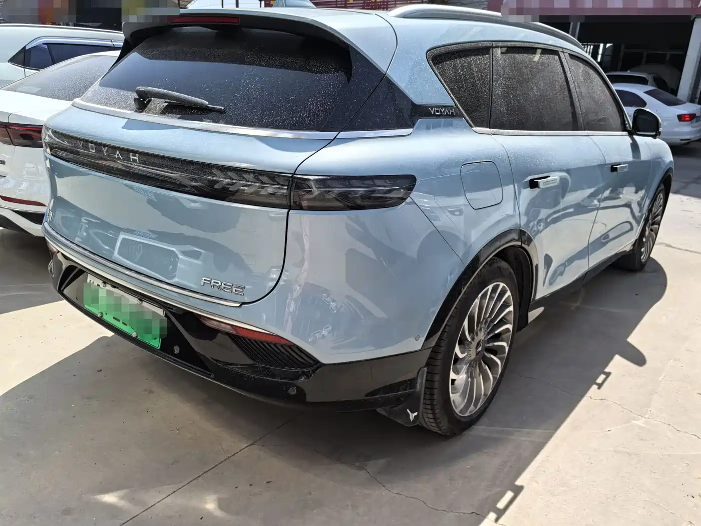 Voyah Auto VOYAH FREE 2021 AWD Standard Range Extender Exclusive Luxury Package фото 6