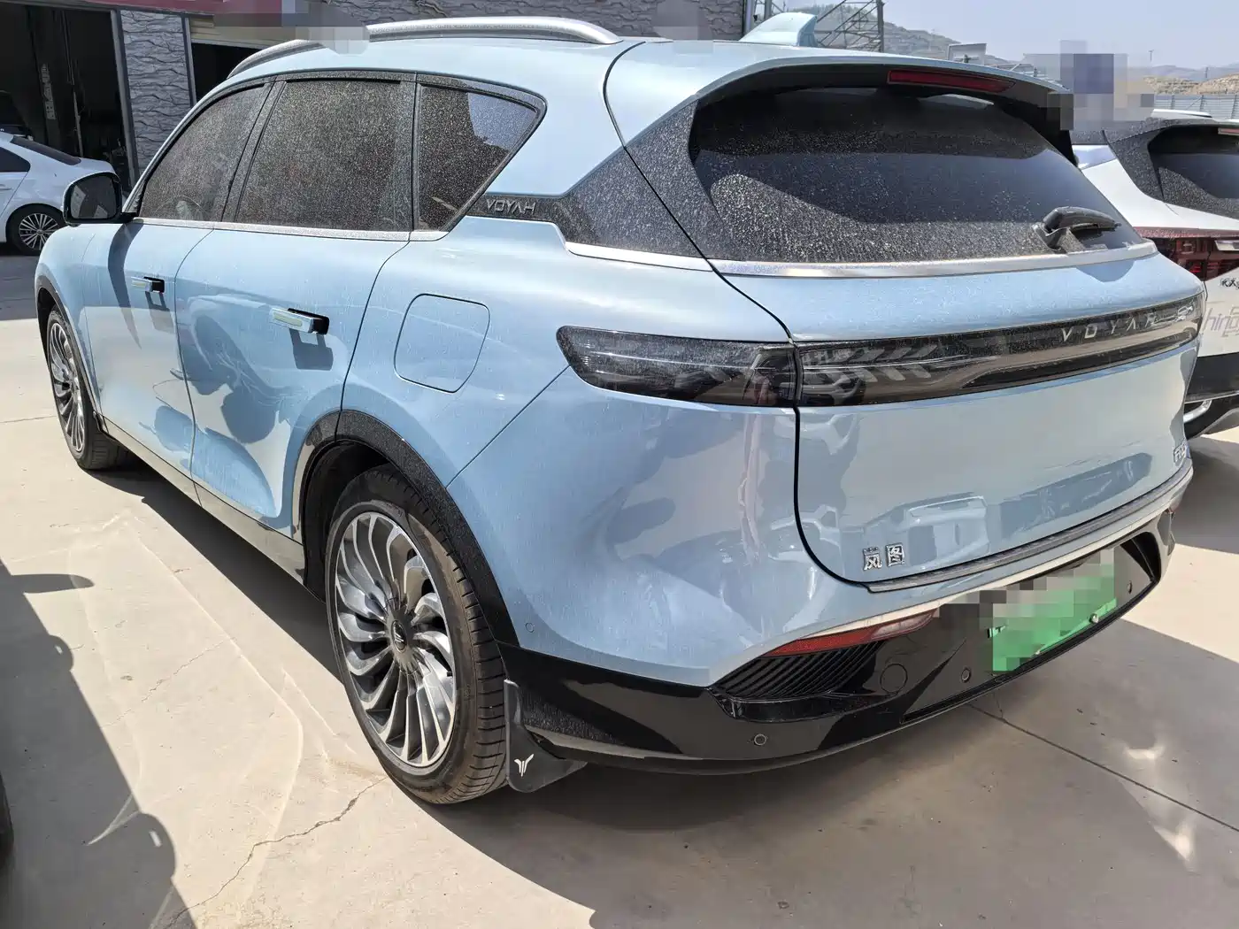 Voyah Auto VOYAH FREE 2021 AWD Standard Range Extender Exclusive Luxury Package фото 4