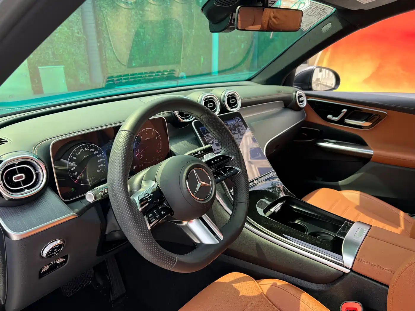 Mercedes-Benz GLC 2024 GLC 260 L 4MATIC Luxury 5-seater фото 9