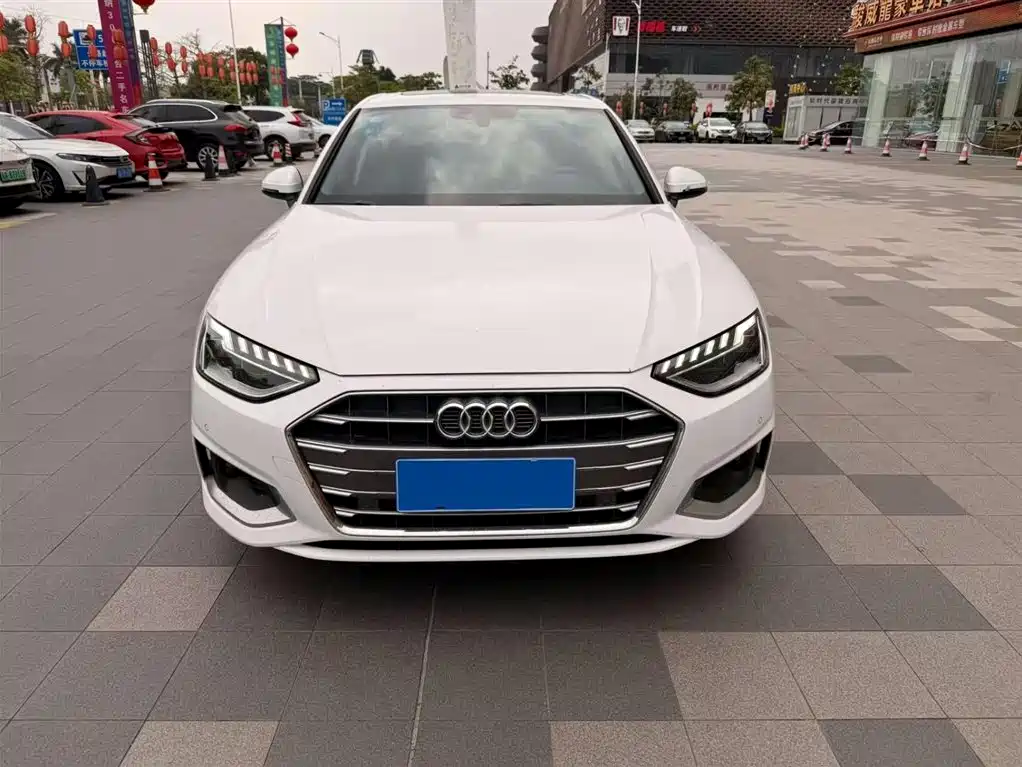 Audi A4L 2020 40 TFSI Fashion Elegance фото 2