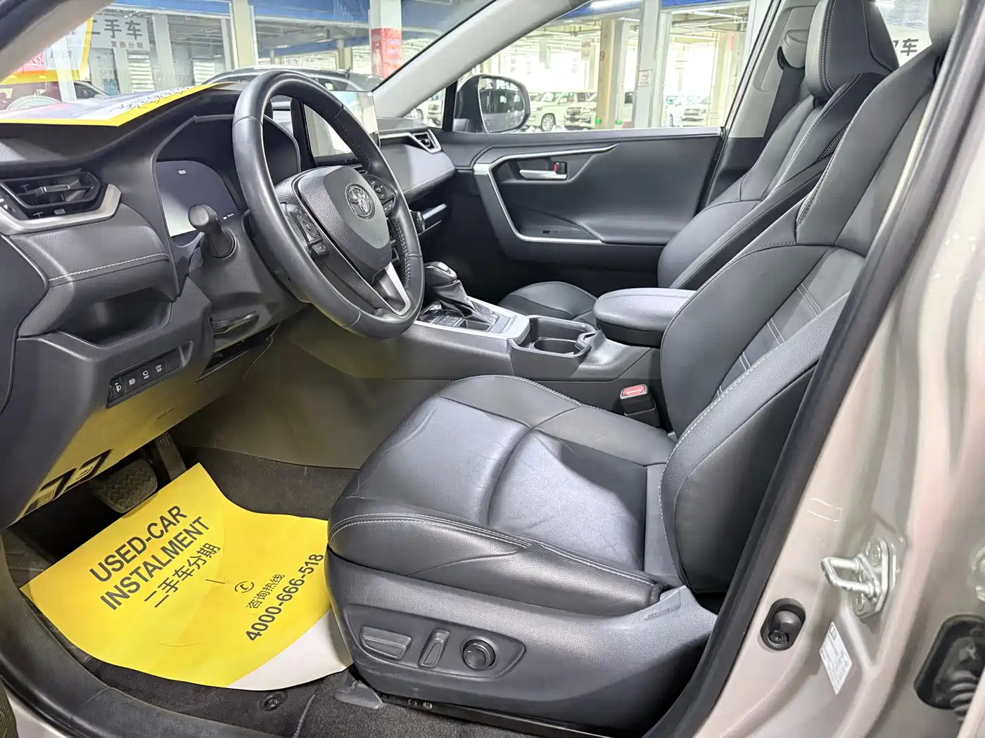 Toyota Wildlander 2023 2.0L CVT AWD Luxury PLUS фото 9