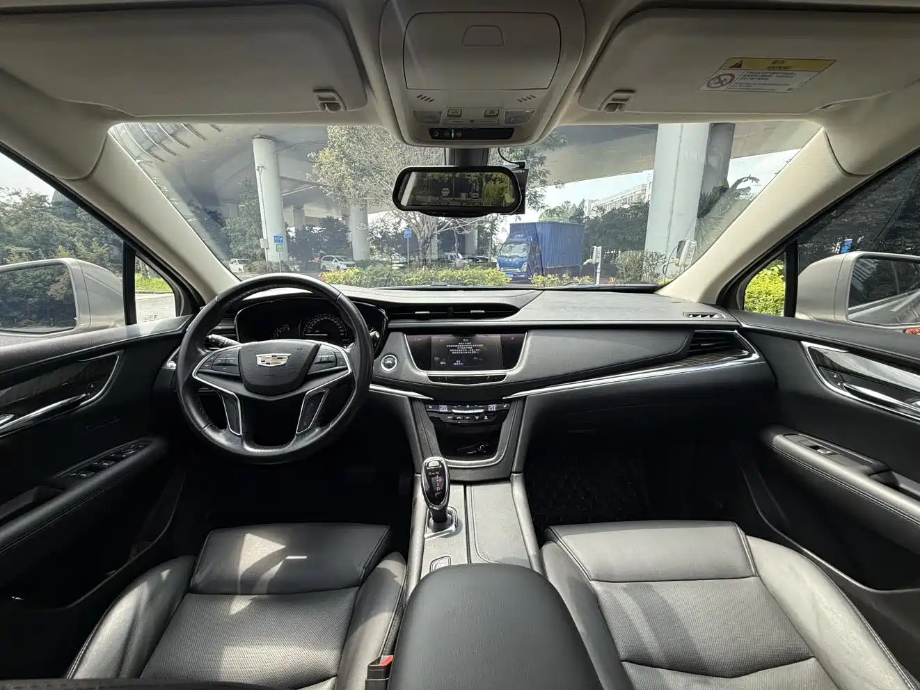 Cadillac XT5 2016 28T AWD Luxury Model фото 8