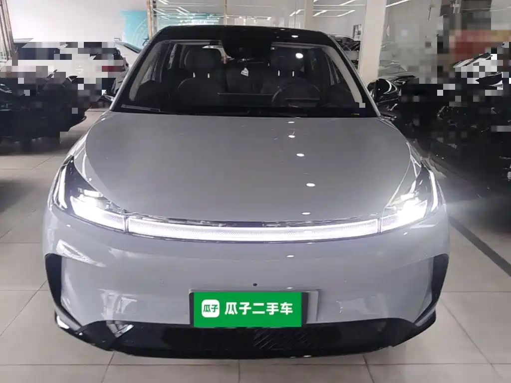 ARCFOX T1 2025 2025 Base Model