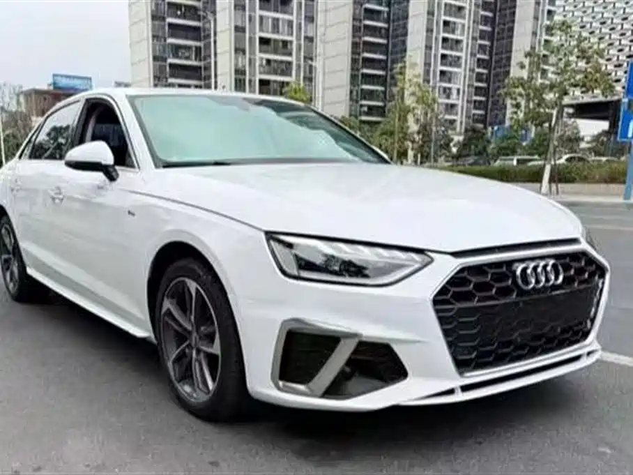 Audi A4L 2020 40 TFSI Fashion Dynamic Edition фото 3