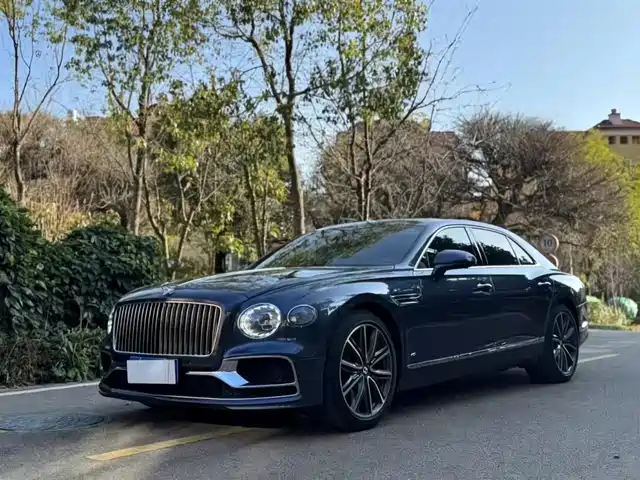 Bentley Flying Spur 2023