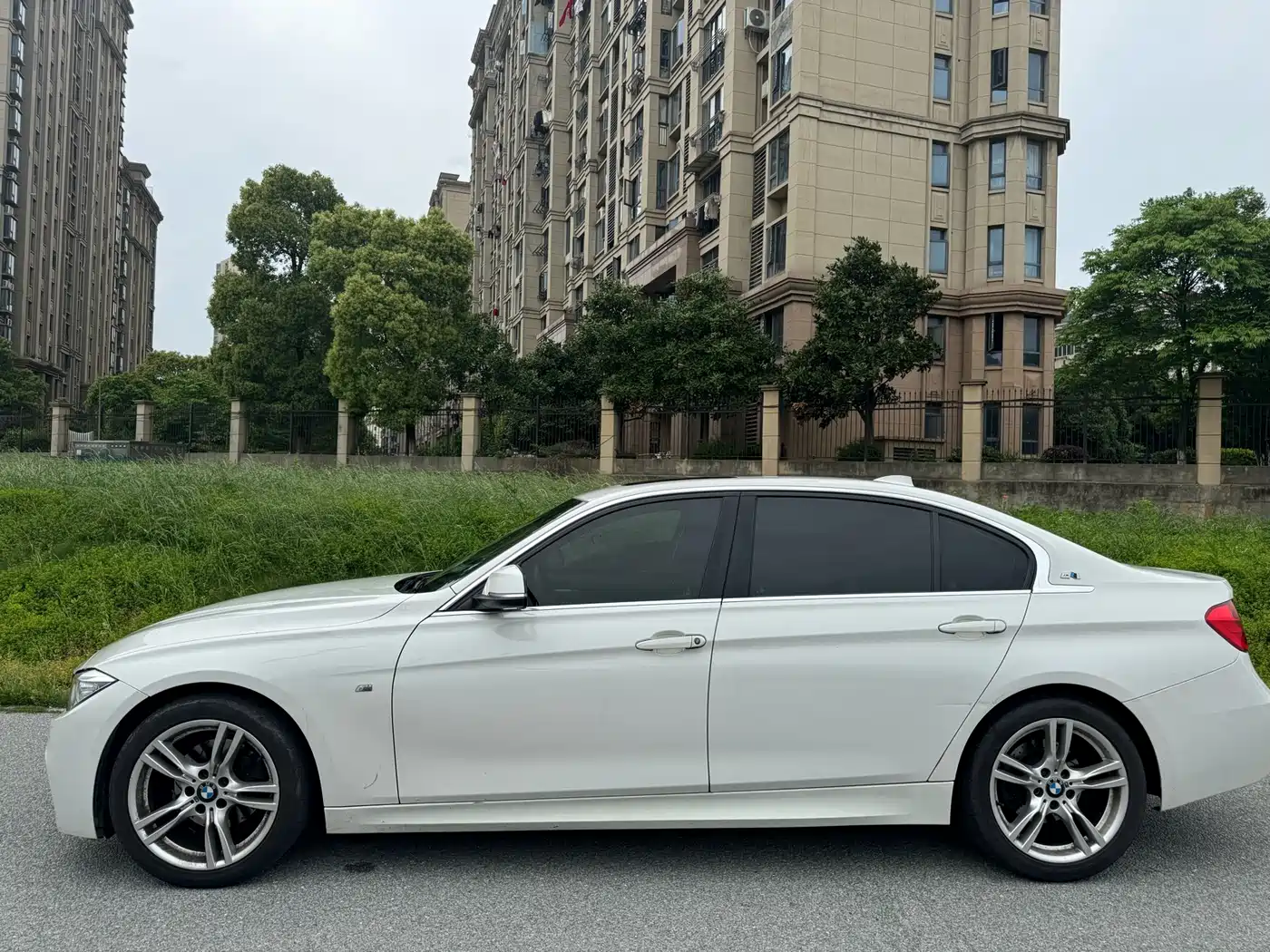 BMW 3 Series 2015 328Li Luxury Design Package фото 3