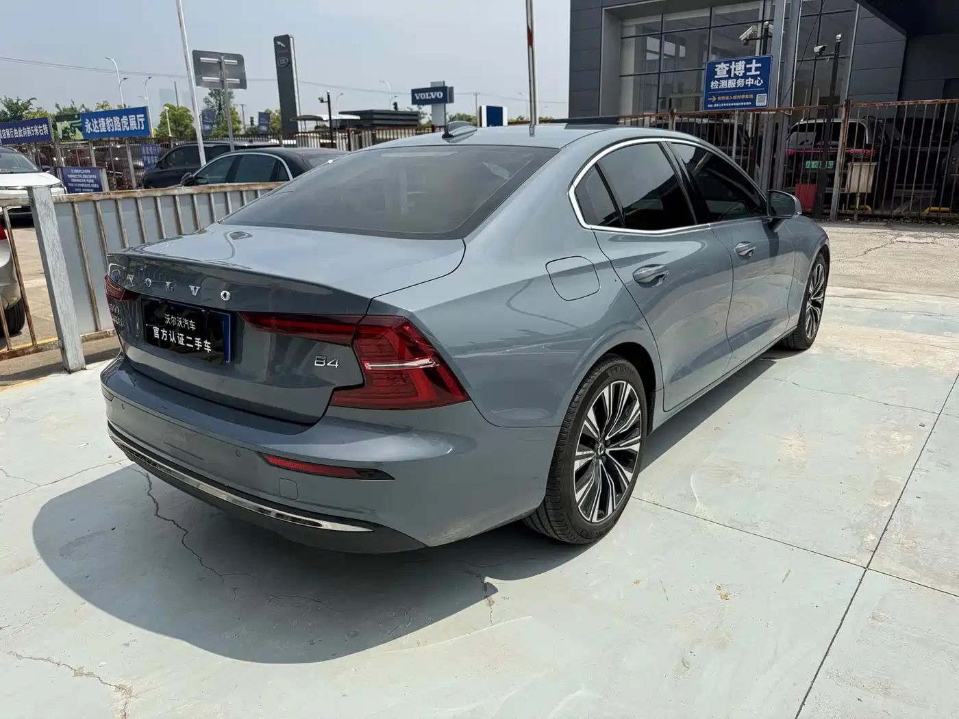 VOLVO S60
