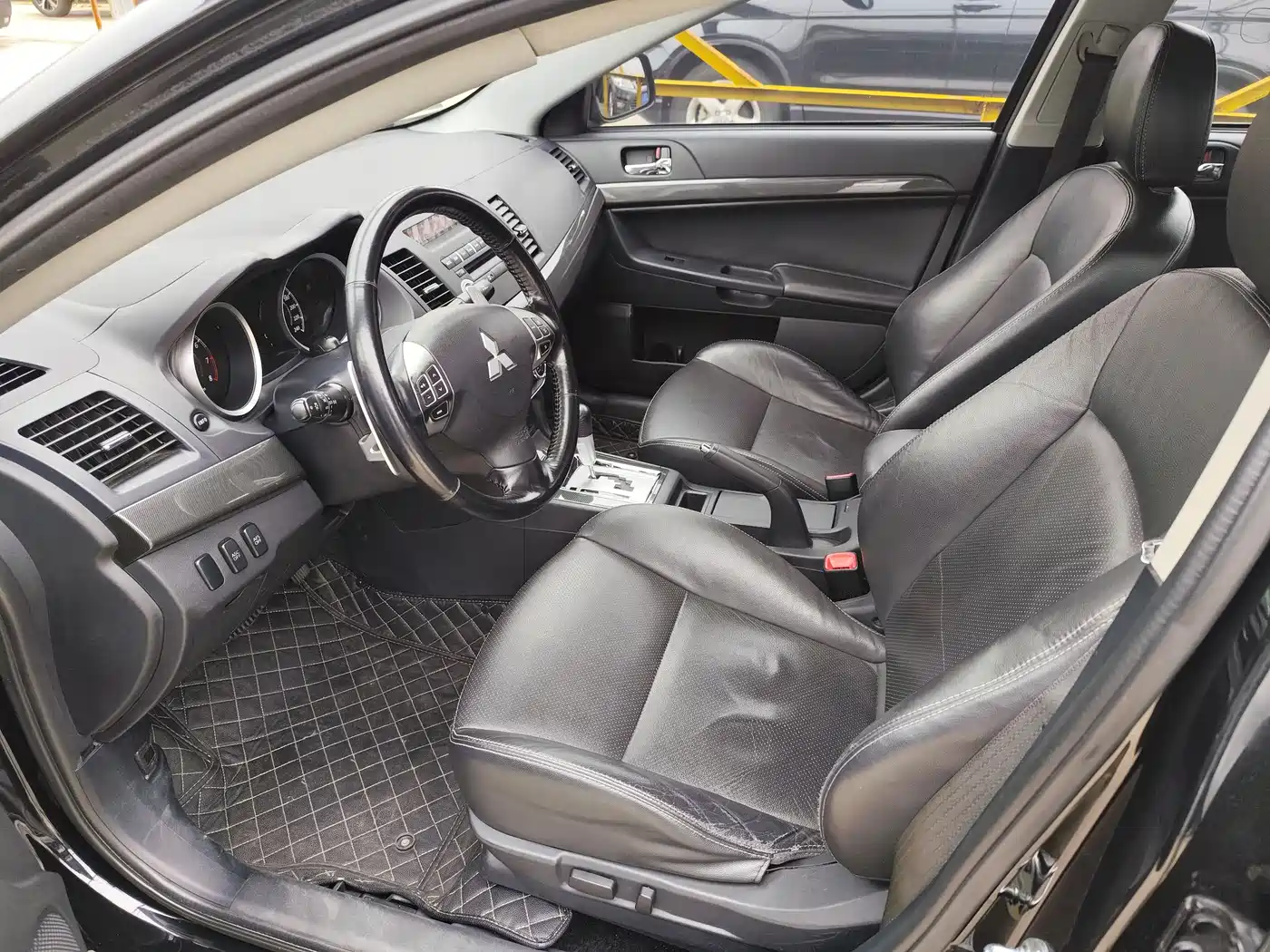 Mitsubishi Lancer EX 2013 Zhi Xuan Edition 2.0L CVT Flagship фото 5