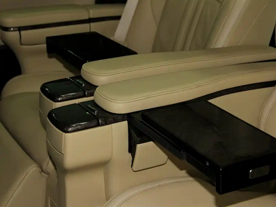 Toyota Alphard 2021 Hybrid 2.5L Premium фото 19