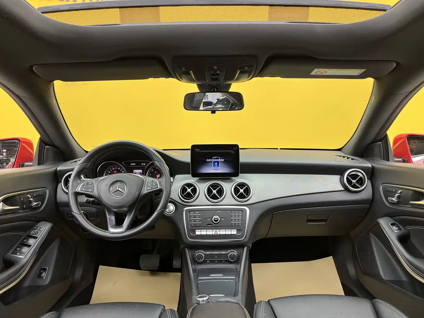 Mercedes-Benz CLA (Import) 2017 CLA 200 Fashion фото 11