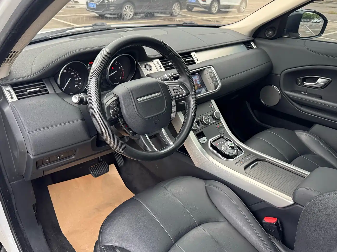 Фото 9 - Land Rover Range Rover Evoque