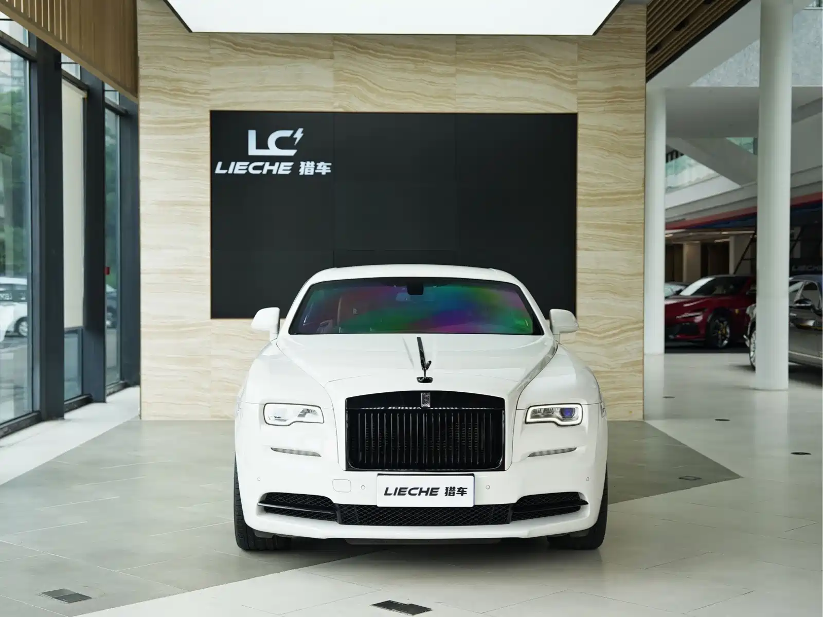 Фото 3 - Rolls-Royce Wraith