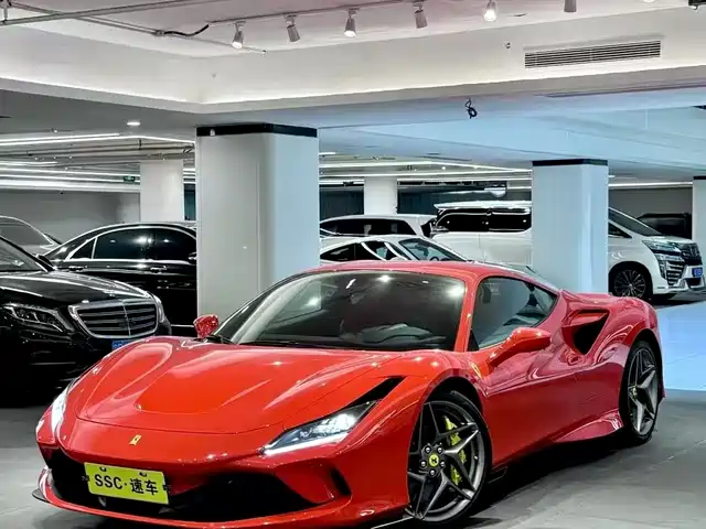 FERRARI F8