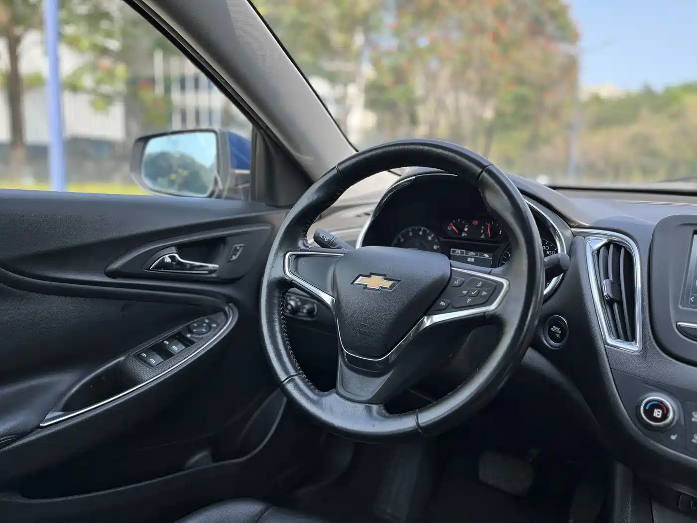 Chevrolet Malibu XL 2018 530T Auto RuiChi Edition фото 8