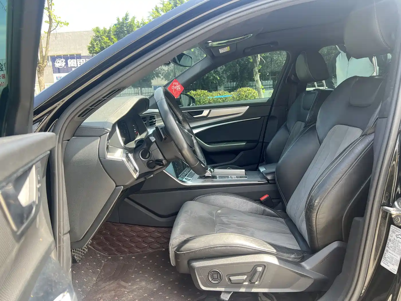 Audi A6L 2021 40 TFSI Luxury Sport фото 8