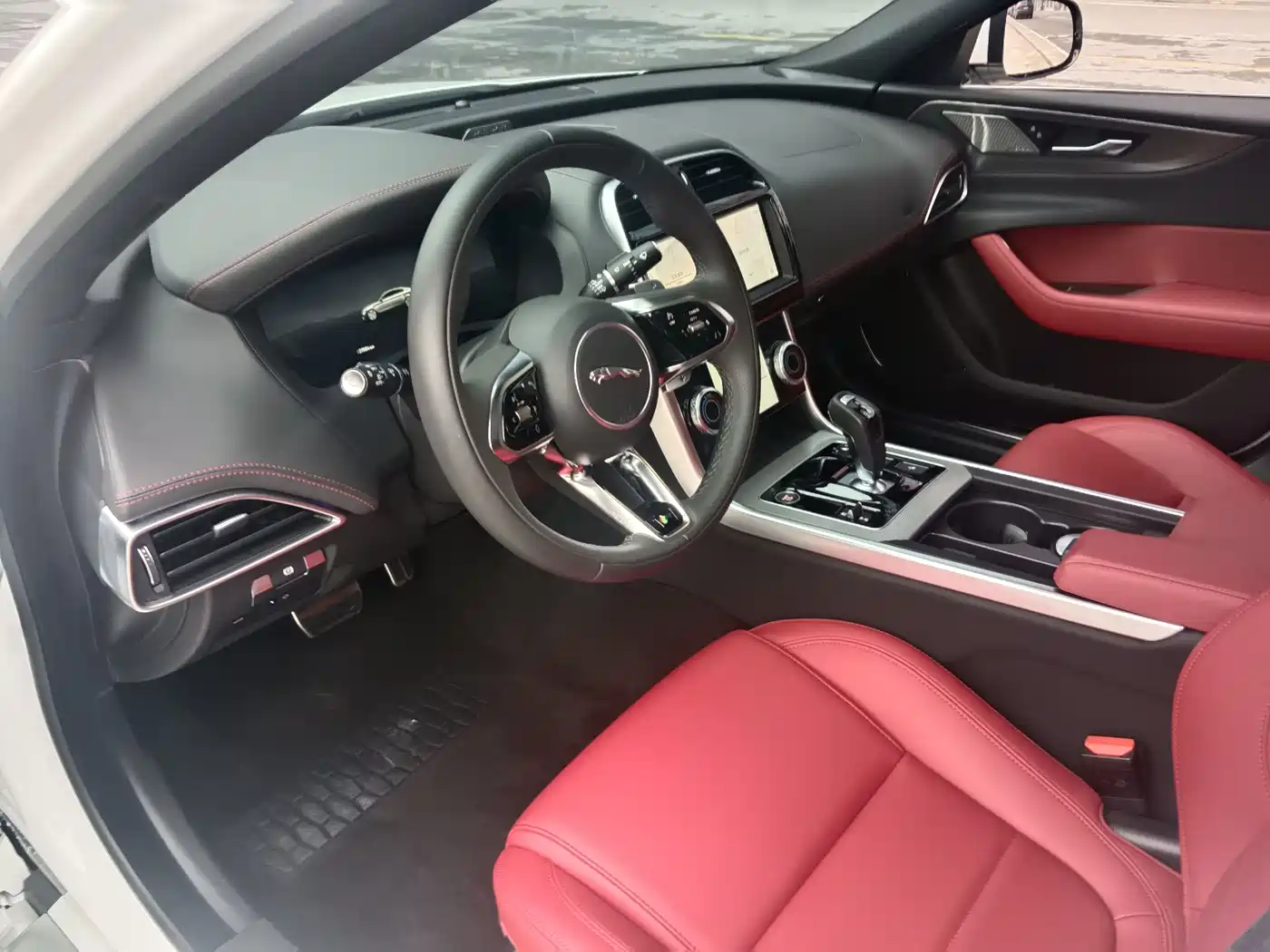 JAGUAR XEL