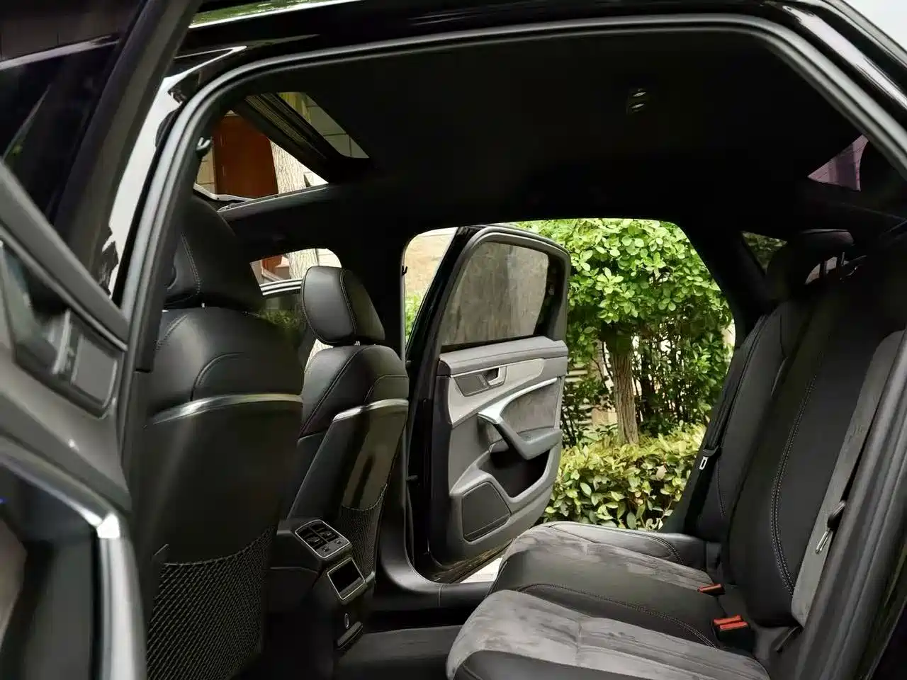 Audi A6L 2019 40 TFSI Luxury Dynamic фото 12
