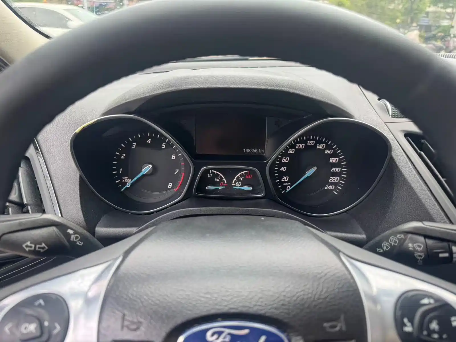 Фото 26 - Ford Kuga