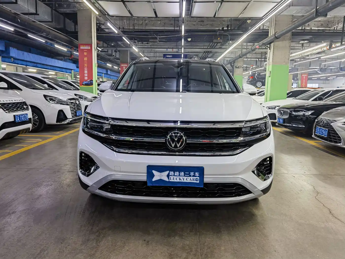 Volkswagen Talagon 2022 380TSI 4WD Luxury Premium Pro Edition 6-seater фото 2