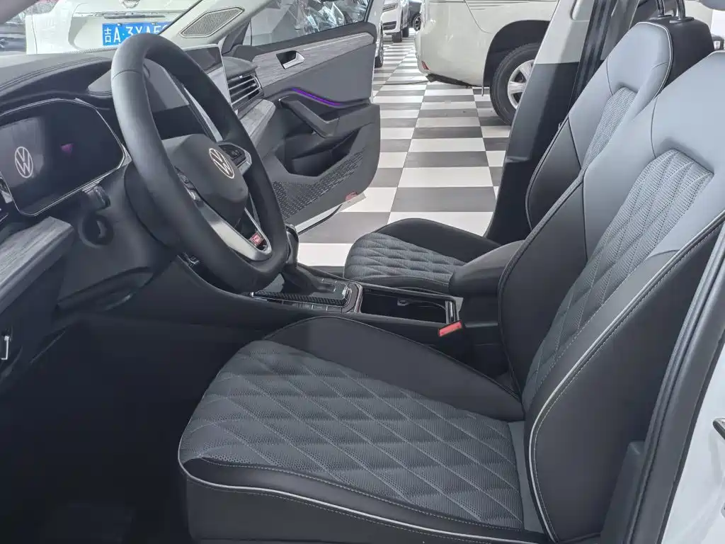 Volkswagen Sagitar, миниатюра 12