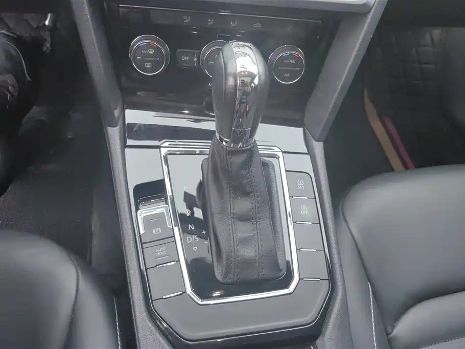 Volkswagen Lamando 2017 280TSI DSG Comfort Edition фото 16