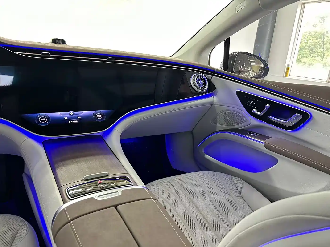 Mercedes-Benz EQS 2023 450+ Pioneer Edition фото 9