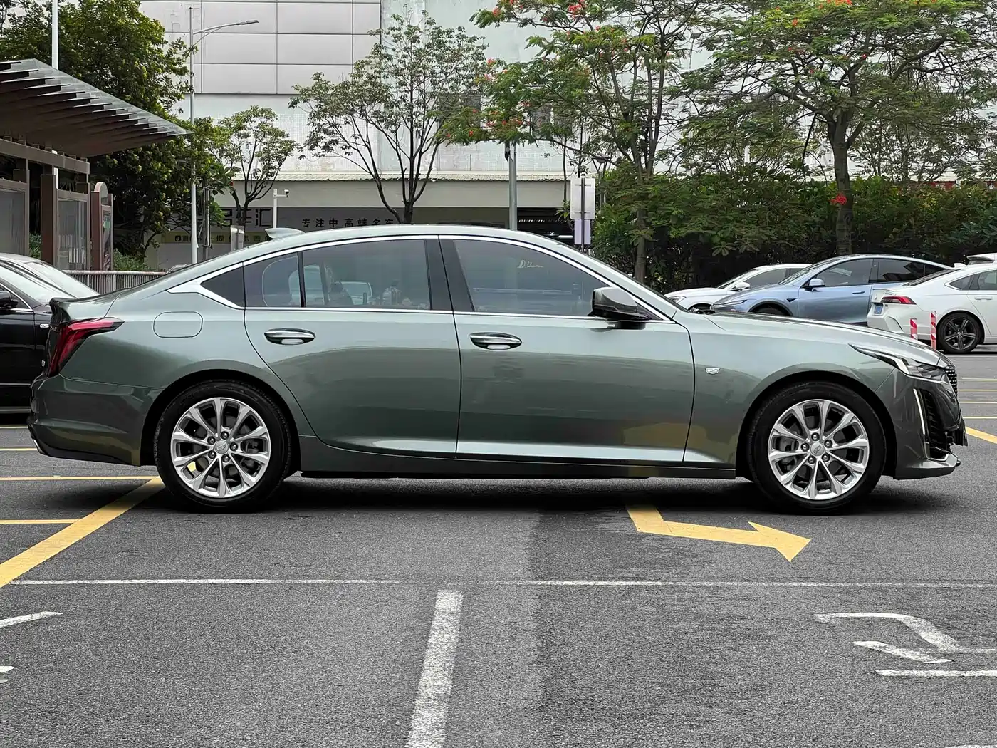 Cadillac CT5 2022 28T Luxury Edition фото 9