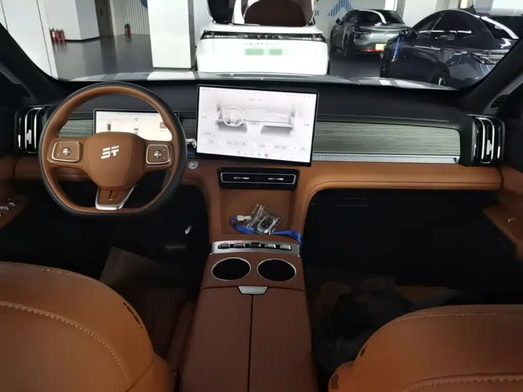 Jetour Shanhai L7 PLUS 2026 2025 Base Model 7-Seater