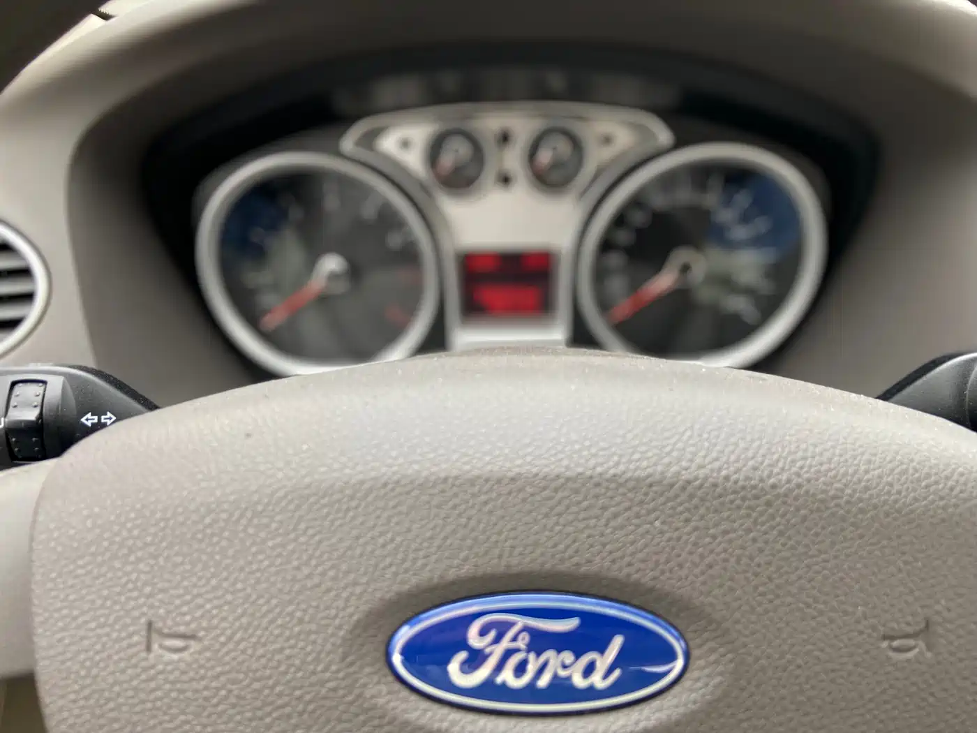 Фото 10 - Ford Focus