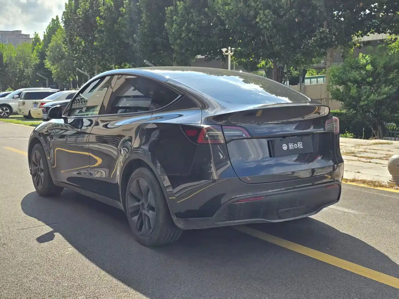 Фото 6 - Tesla Model Y
