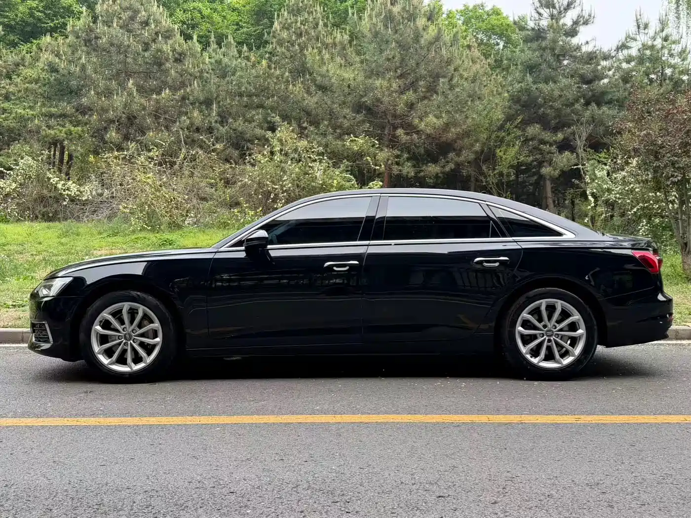 Audi A6L 2020 40 TFSI Luxury Elegance фото 3
