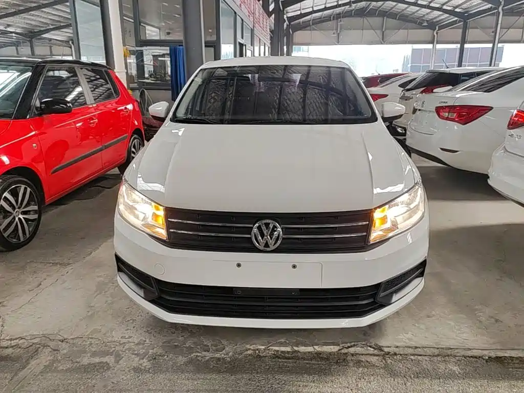 Фото 3 - Volkswagen Santana