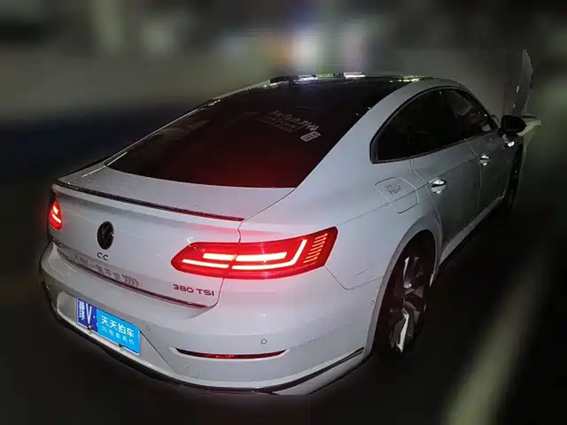 Volkswagen FAW-Volkswagen CC 2023 380TSI Eye-catching Edition — фото 2
