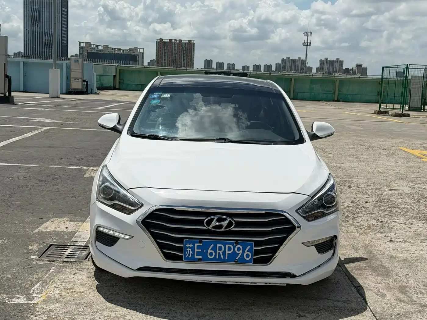 Фото 1 - Hyundai Mistra