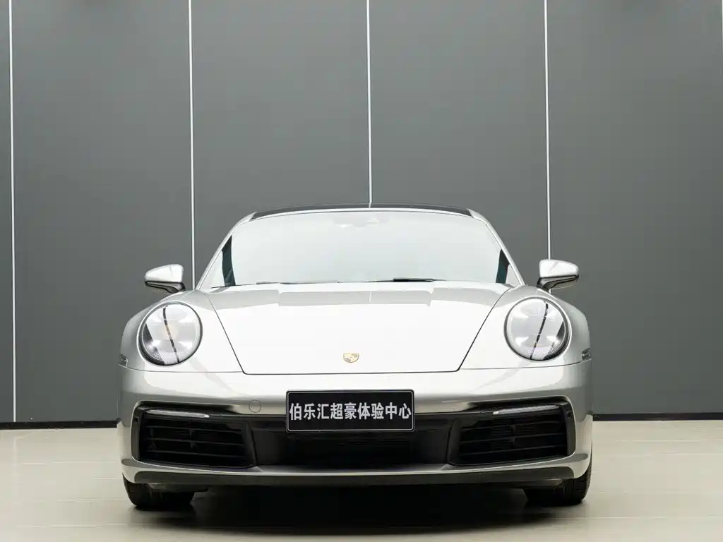 Photo 4 - Porsche 911