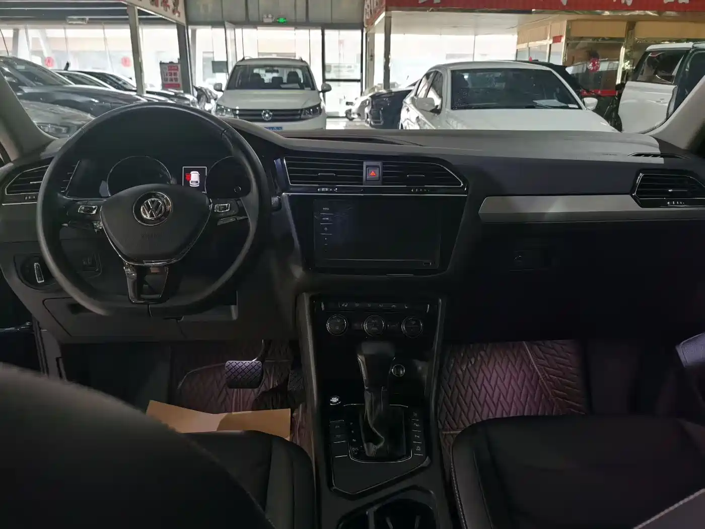Volkswagen Tiguan L 2020 330TSI Auto 2WD Smart Luxury China VI фото 6